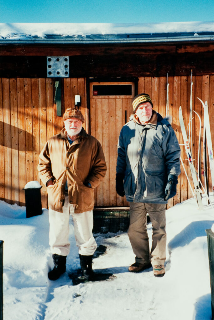 FJ Temple chez le peintre René Derouin à Val David (Québec) en 1999